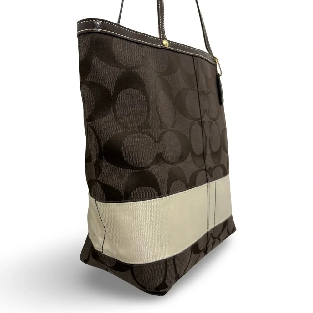 Coach 10125 Vintage Reversible Tote Brown and Cream Pre Owned Rare